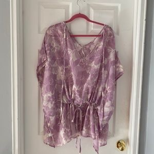 New Dusty lavender & white beach coverup with drawstring-smoke free home
